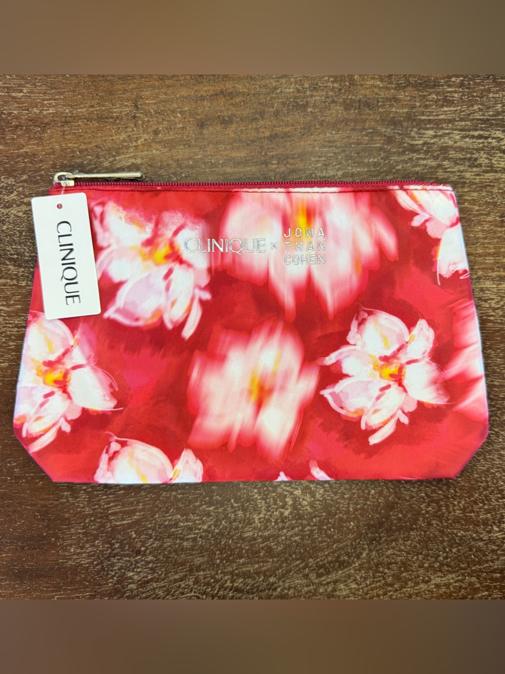 Clinique x Jonathan Cohen Colab Floral Cosmetic Pouch - Picture 12 of 13
